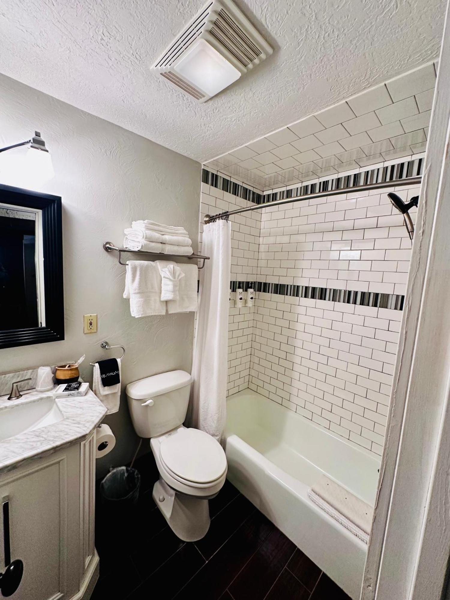 Adobe Rose Boutique Inn 3*